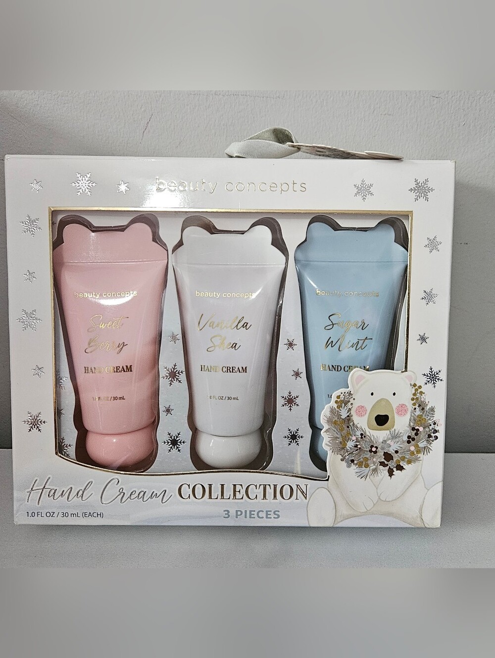 Holiday Theme Self Care Bundle (18-Pieces Total) - Picture 4 of 4